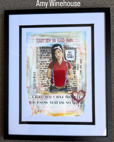 Amy Winehouse wearing Fred Perry